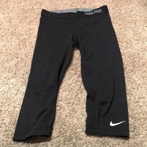 Dri fit black cropped Nike leggings